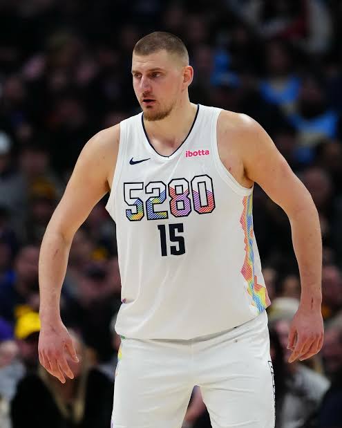 Breaking news: DENVER — Josh Kroenke and Nikola Jokic are aligned with how the Denver Nuggets need to approach this offseason. Read details 👇…
