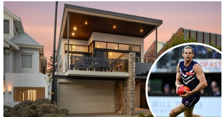 Breaking news: House That! Nat Fyfe sells the North Coogee home he helped to design. See details below….